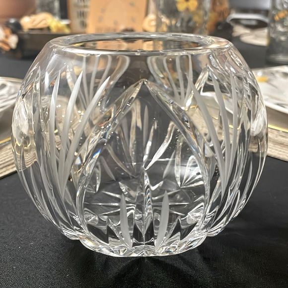 Crystal Rose Bowl - Picture 1 of 7